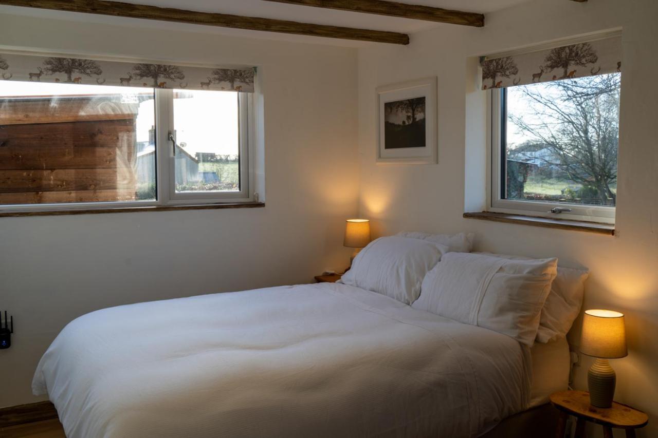 Rose Hideaway - Forest Of Dean Cosy Cabin Retreat Yorkley Exterior photo