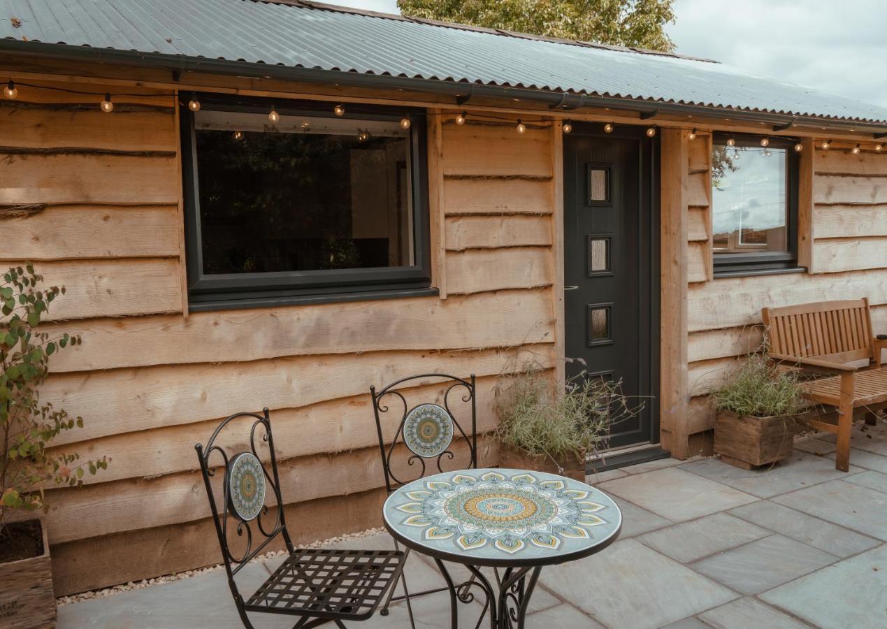 Rose Hideaway - Forest Of Dean Cosy Cabin Retreat Yorkley Exterior photo